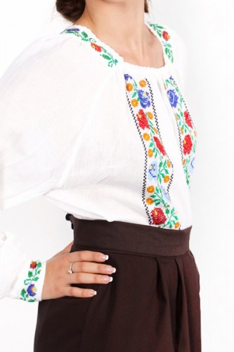 Ie romaneasca maneca lunga Dochia multicolora bluza traditionala lucrata manual