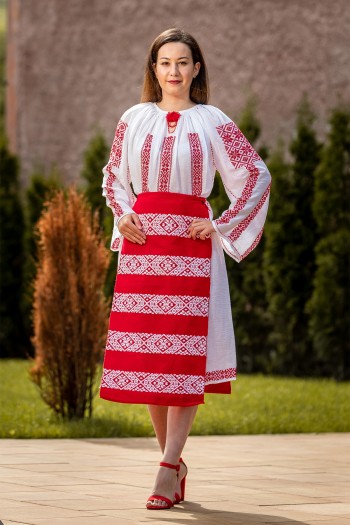 Costum popular autentic Steaua zona Banat
